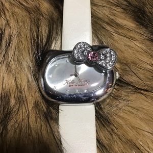 Classy Hello Kitty wristwatch